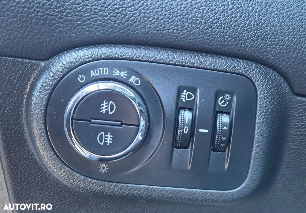 Opel Zafira 2.0 CDTI ECOTEC Cosmo - 19