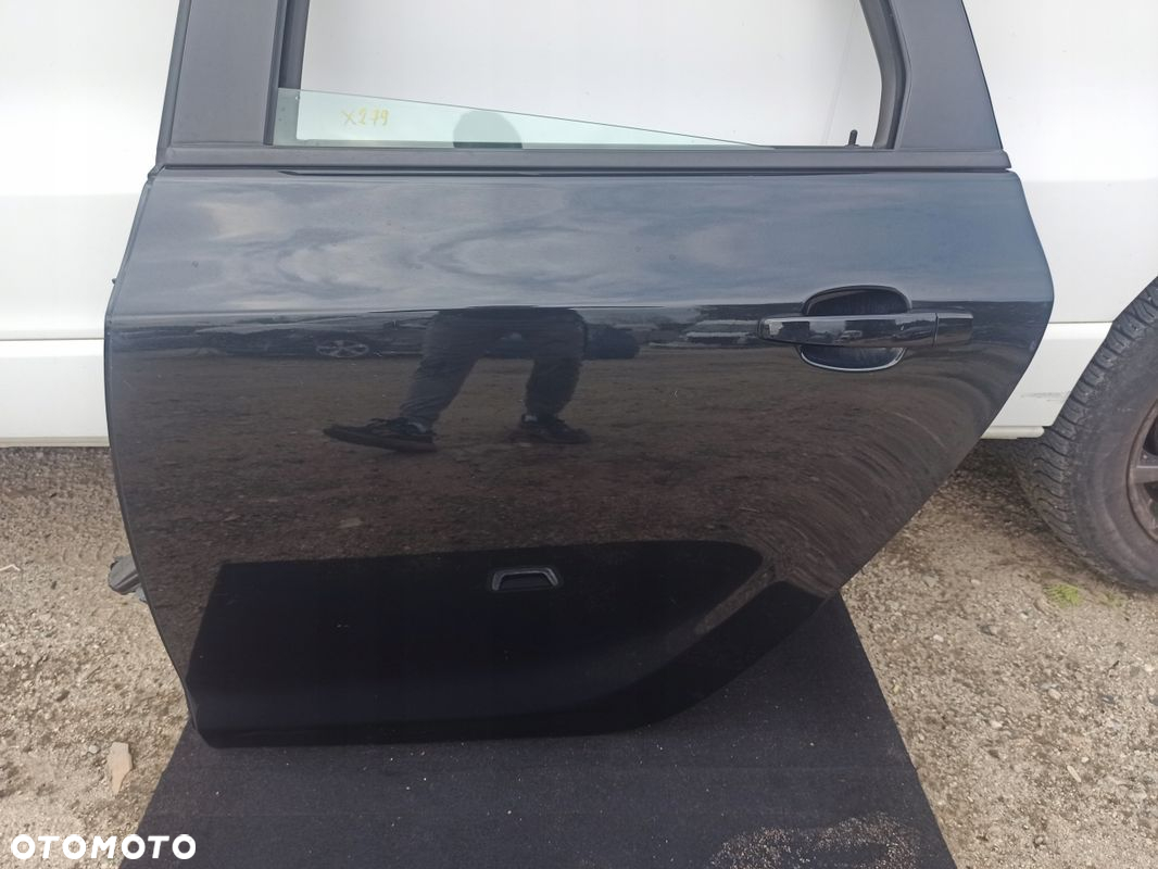 Drzwi lewy tył kompletne OPEL ASTRA IV J LIFT KOMBI kolor Z22C 12-15 - 14