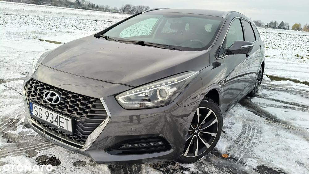 Hyundai i40 Kombi blue 1.6 CRDi Space - 1