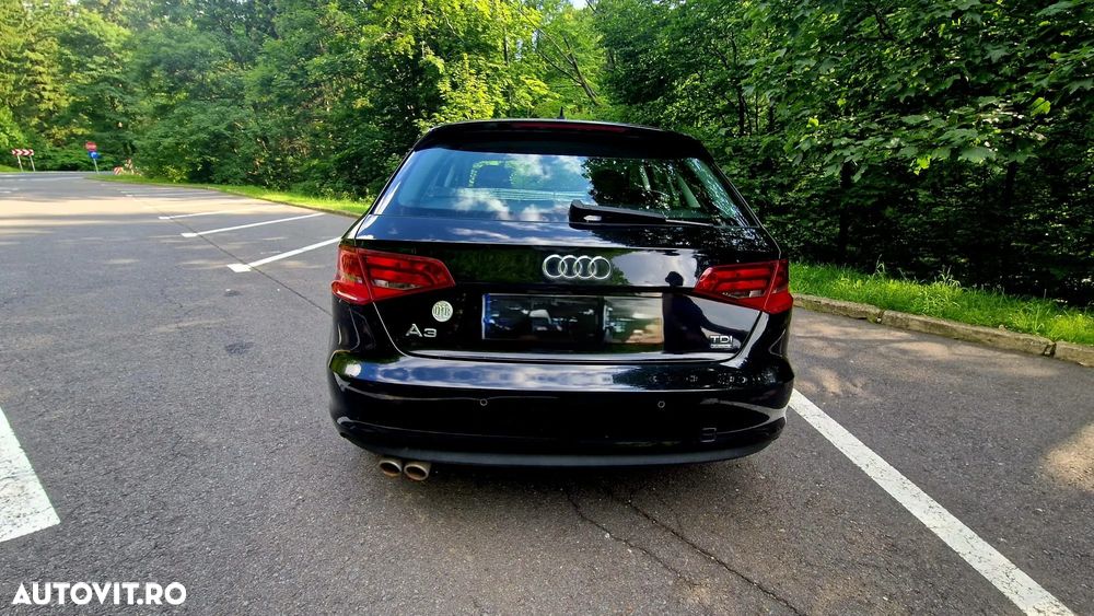 Audi A3 2.0 TDI (clean diesel) quattro S tronic Ambition - 3