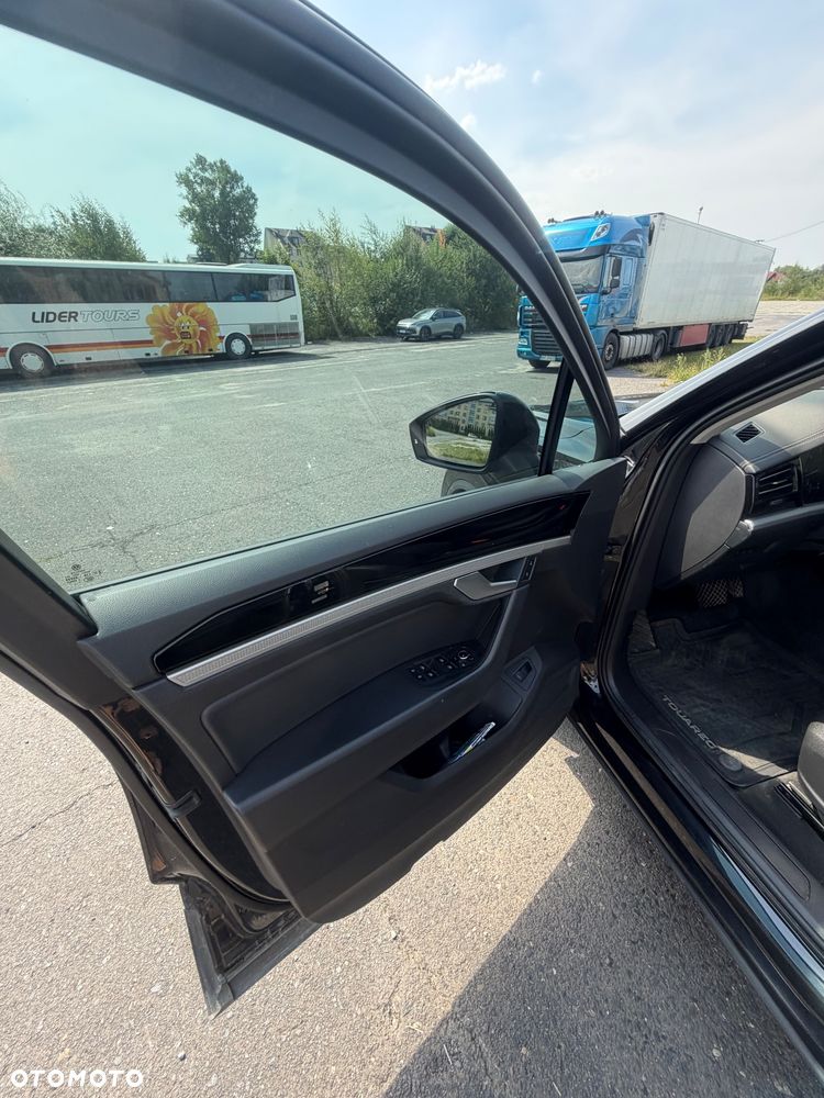 Volkswagen Touareg - 16