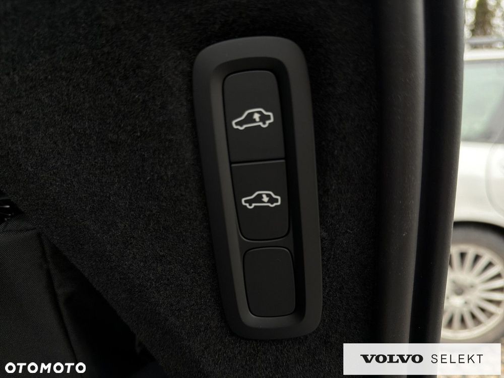 Volvo XC 90 - 35