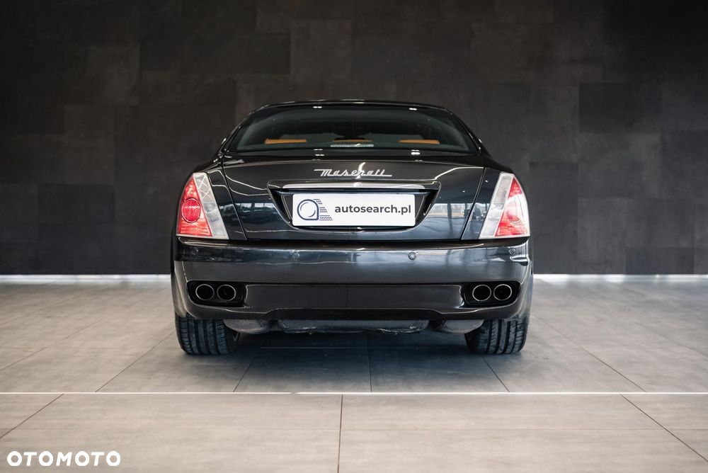 Maserati Quattroporte - 5
