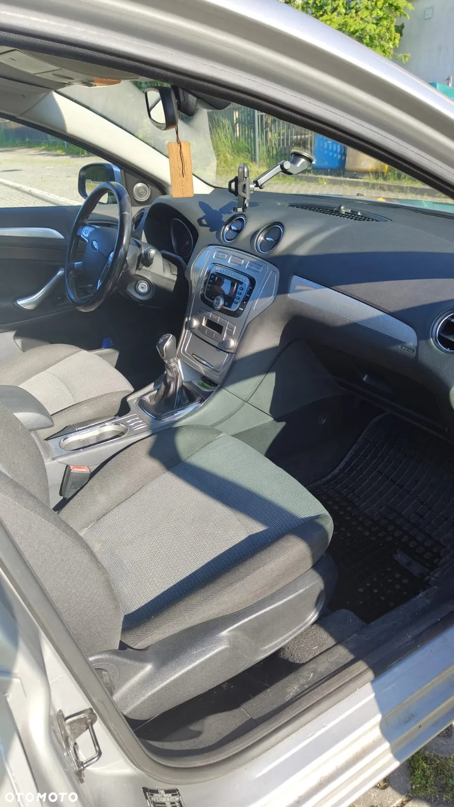Ford Mondeo 1.6 Ambiente - 4