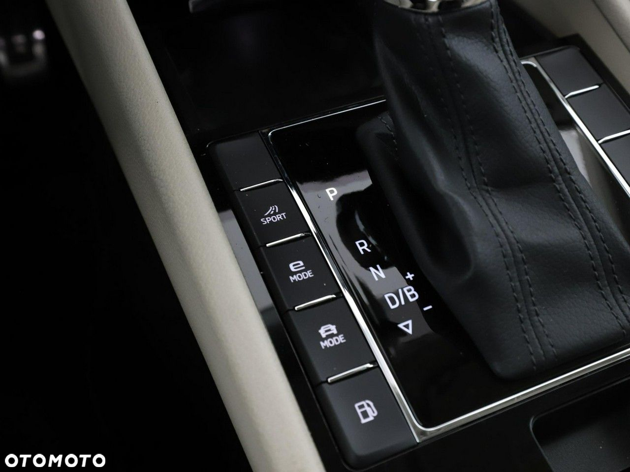 Skoda Superb 1.4 TSI Plug-In Hybrid L&K DSG - 29