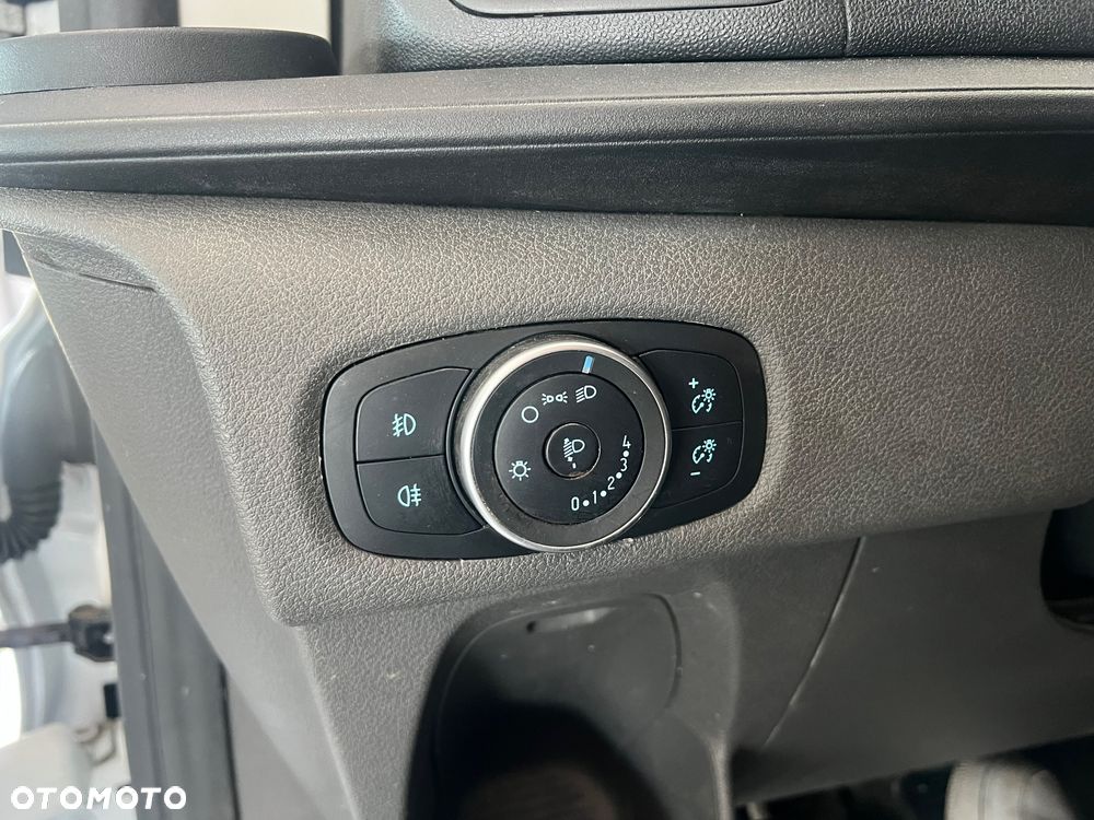 Ford Transit custom - 23