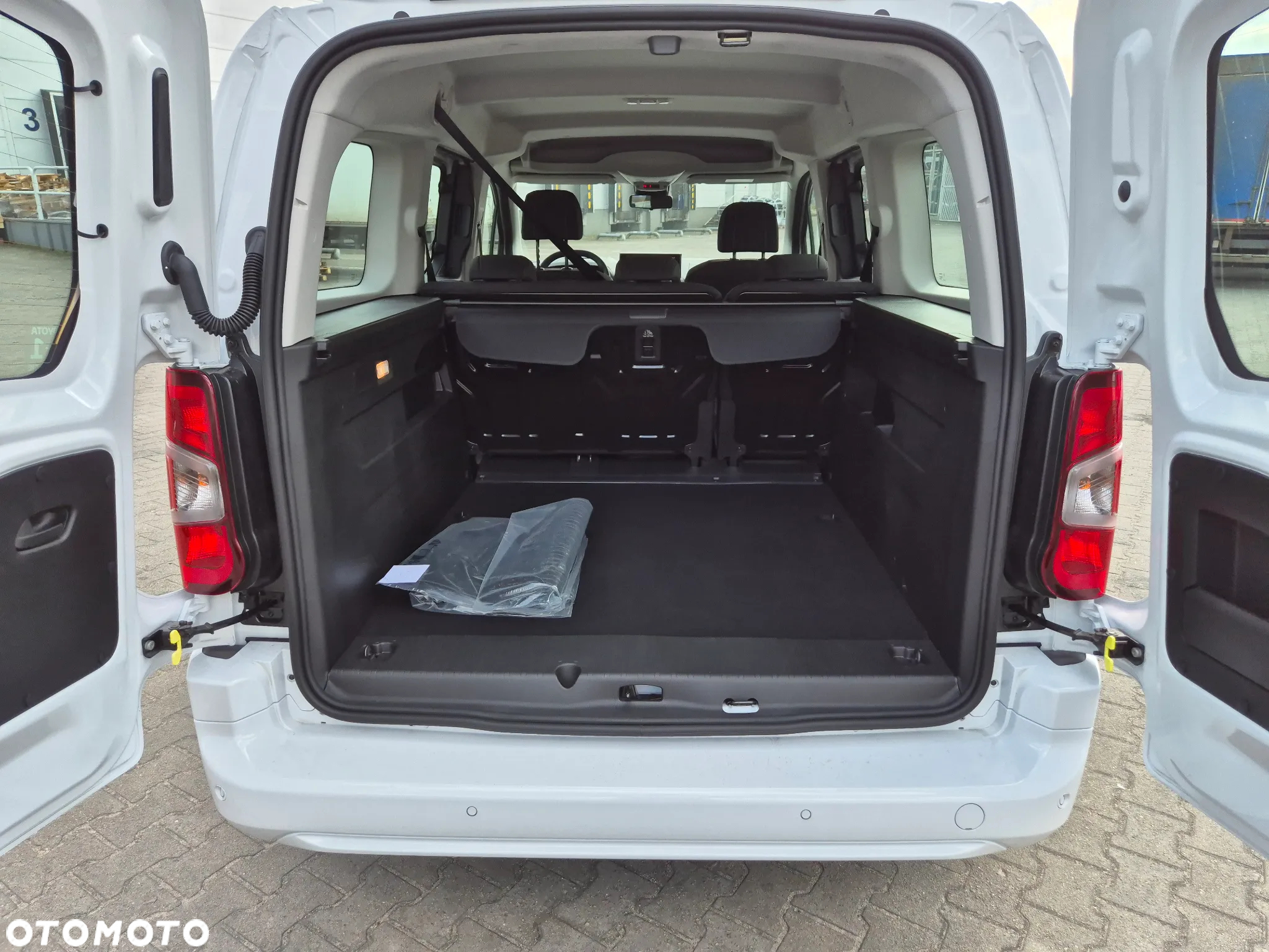 Toyota Proace City Verso Long 1.5 D-4D Business - 9