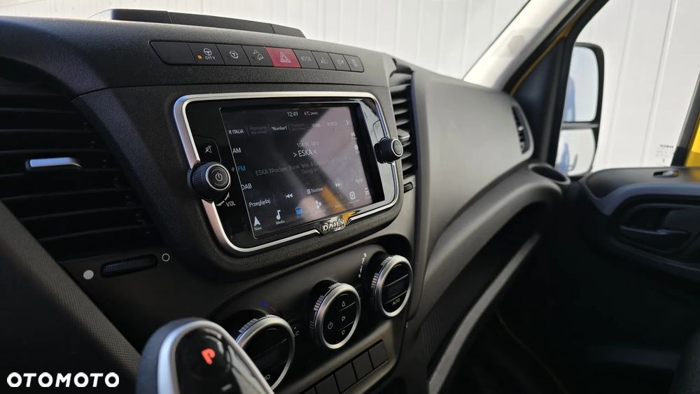 Iveco Daily Hi-Matic 35S18A8/P Digicross Webasto, LED, Sypialnia Spojkar, Pneumatyka, AUTOMAT 3.0 180KM - 28