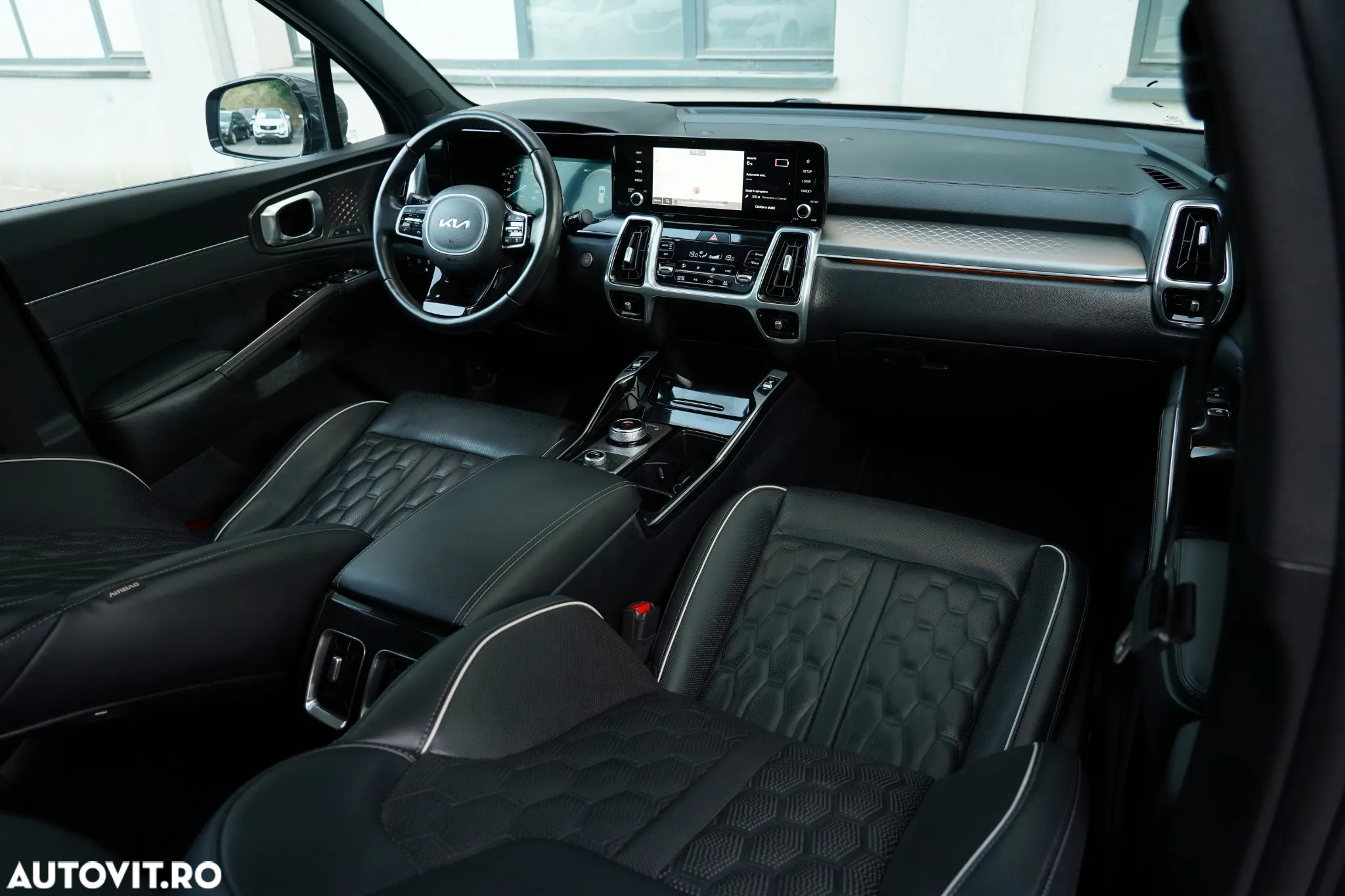 Kia Sorento 1.6 T-GDI PHEV 6AT 4x4 7P Premium+ - 14