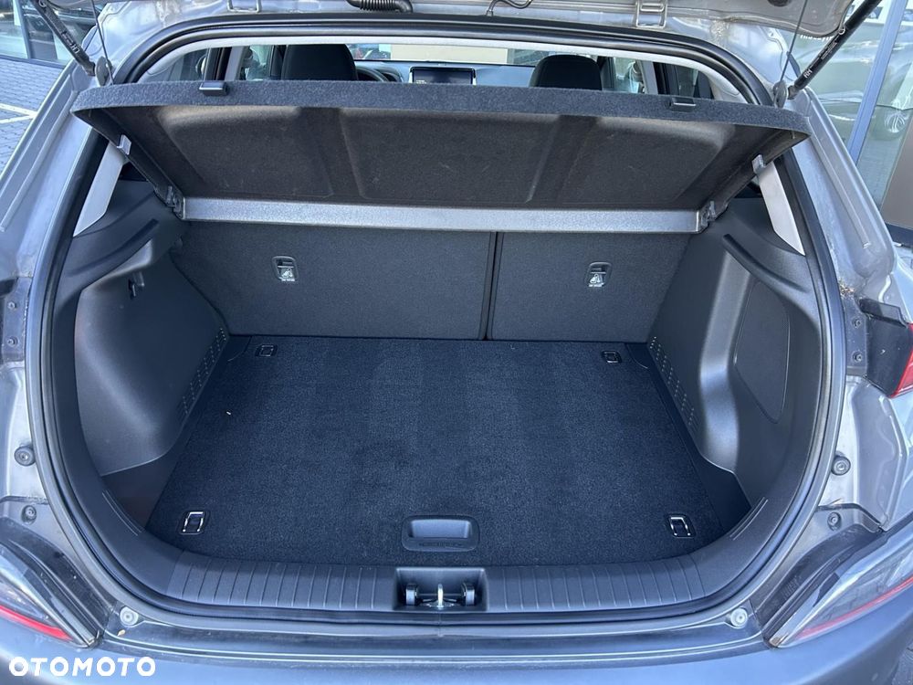 Hyundai Kona 1.6 GDI Hybrid Smart DCT - 14