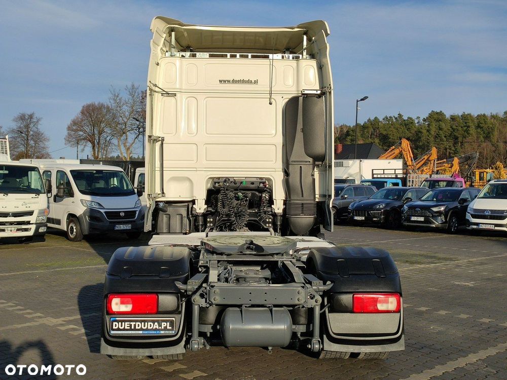DAF XF 106.460 Euro 6 LowDeck Mega - 13