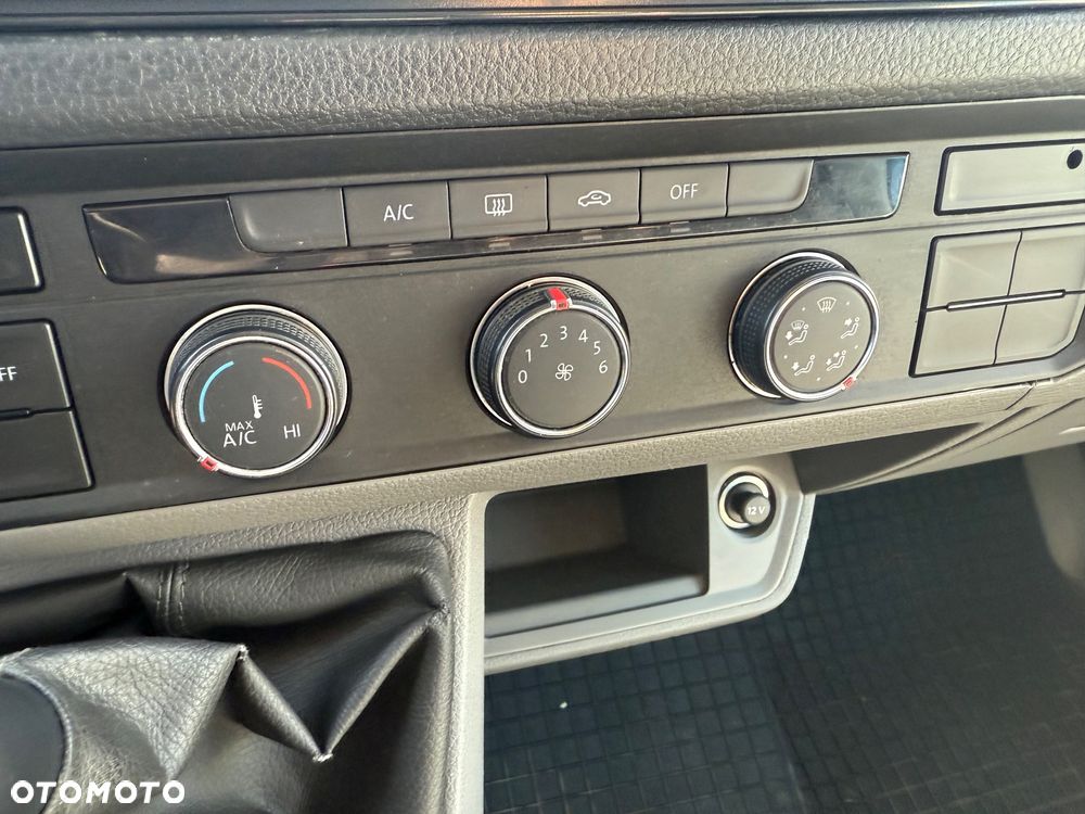 Volkswagen CRAFTER - 19