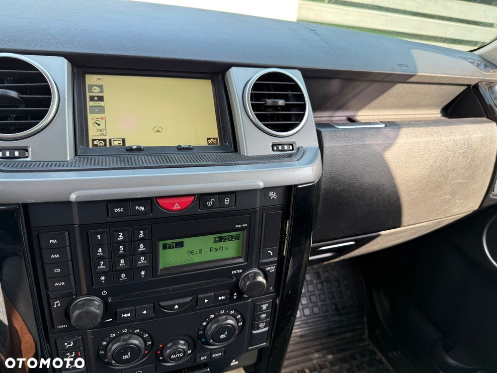 Land Rover Discovery TD V6 Black Edition - 33
