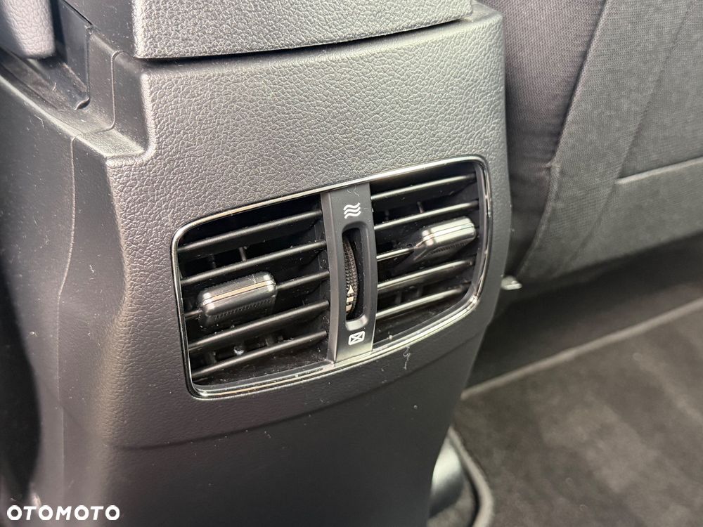 Kia Ceed 1.6 GDI DCT Spirit - 20