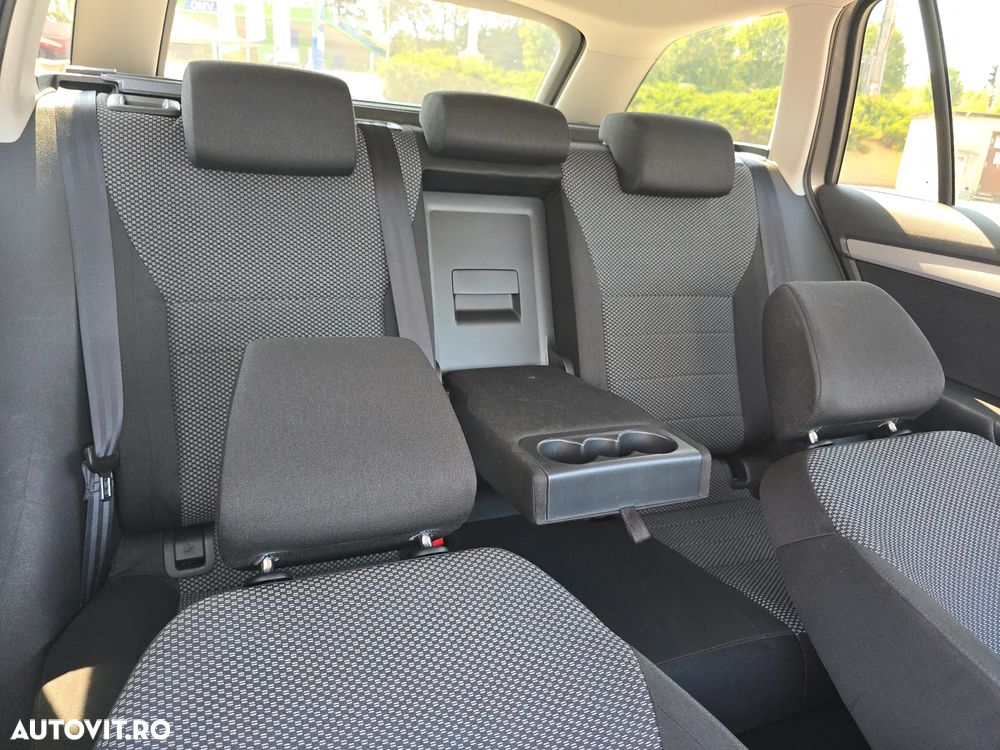 Skoda Octavia 1.6 TDI Ambiente DSG - 11