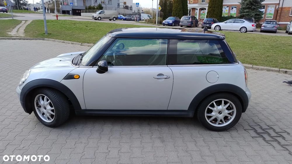 MINI Cooper Standard - 8