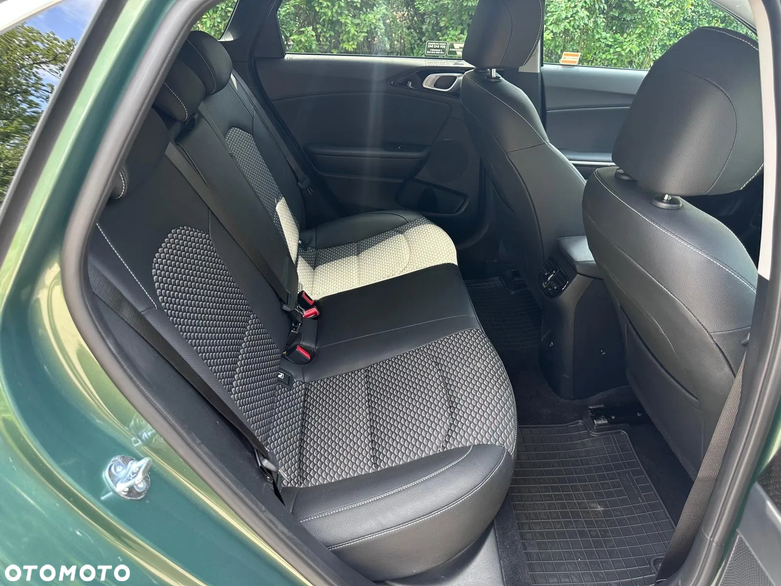 Kia Ceed 1.5 T-GDI Tribute DCT - 13