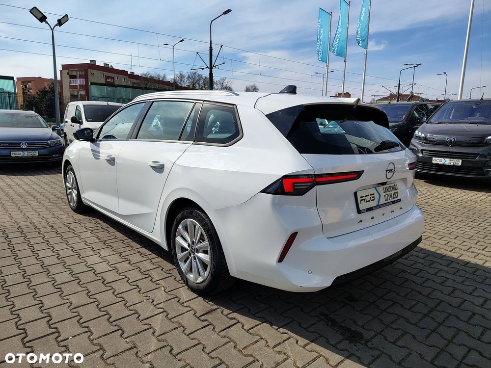 Opel Astra 1.2 T Edition S&S - 4