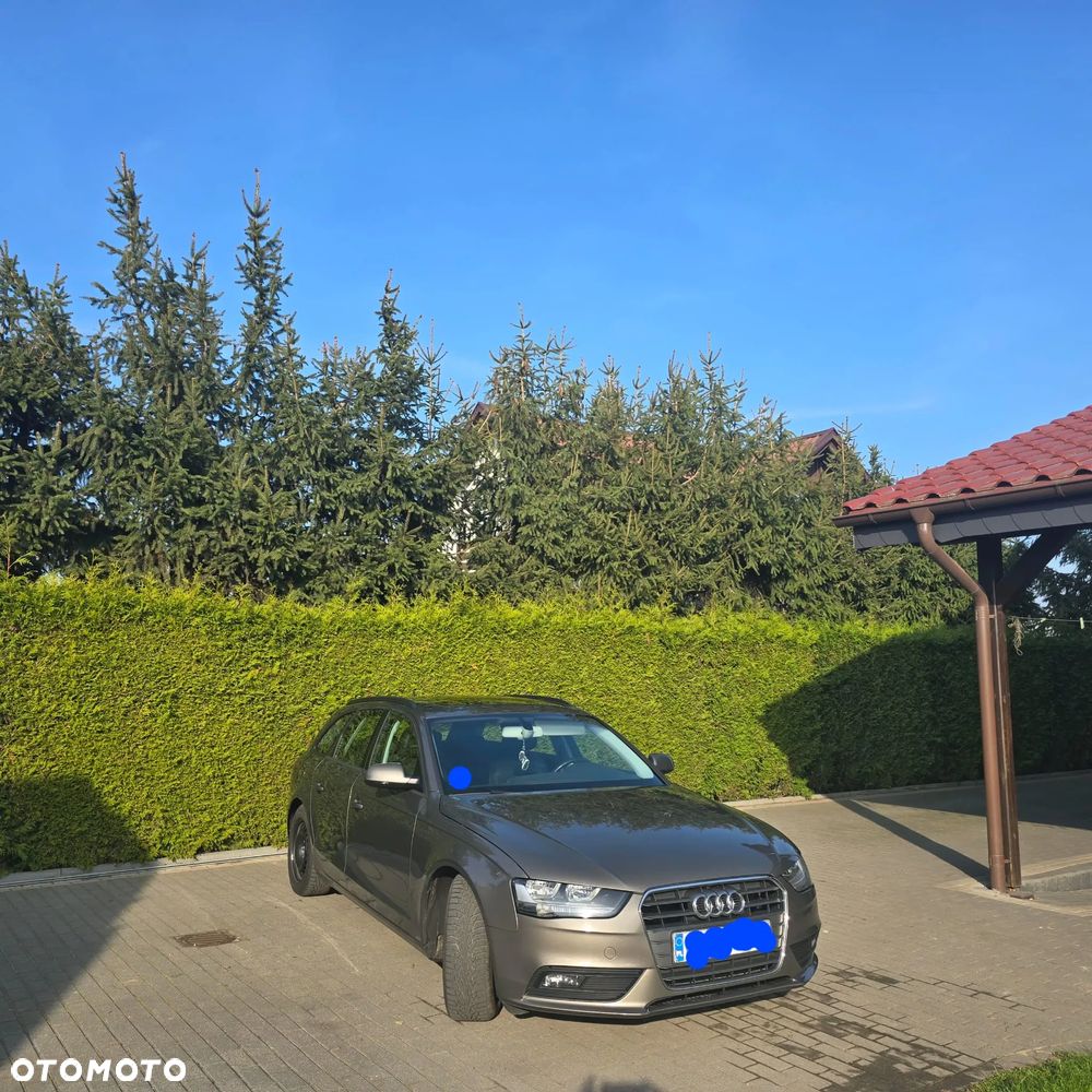 Audi A4 Avant - 4