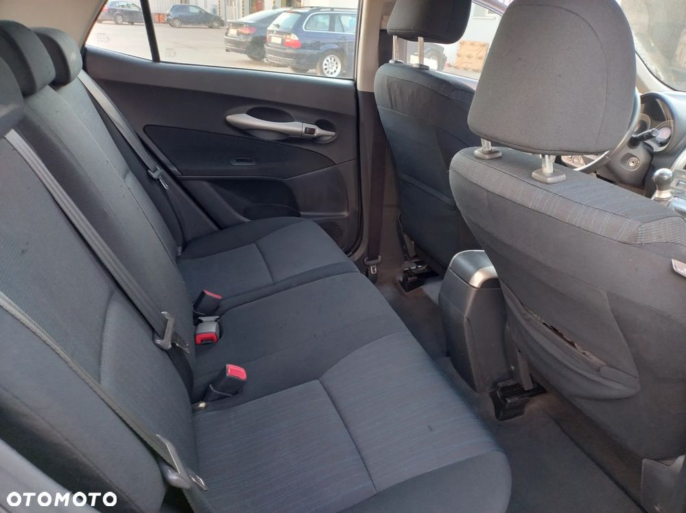 Toyota Auris 1.4 D-4D Premium - 7