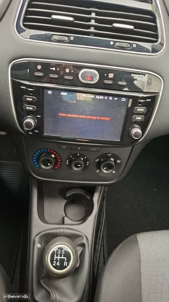 Fiat Punto 1.2 Lounge S&S - 9