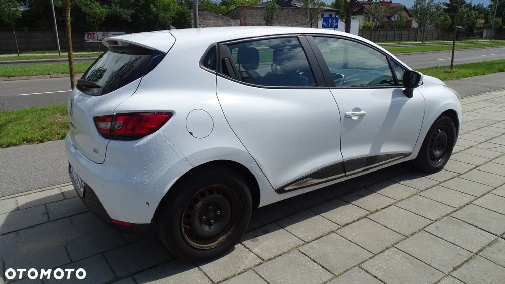 Renault Clio - 15