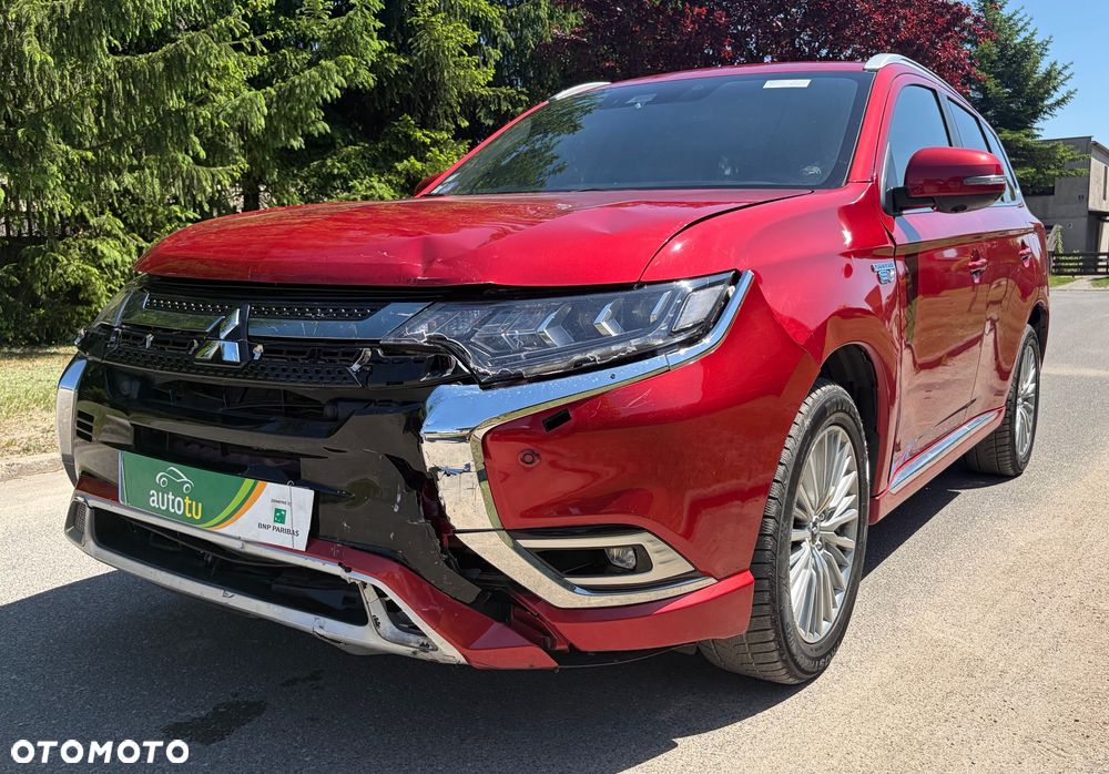 Mitsubishi Outlander - 3