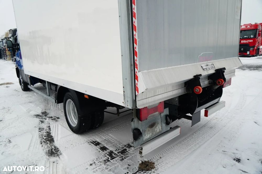 Iveco DAILY 35-160 / CONTAINER 4.2 M / LIFT - 750 kg / TWIN GVWR: 3500 KG - 13