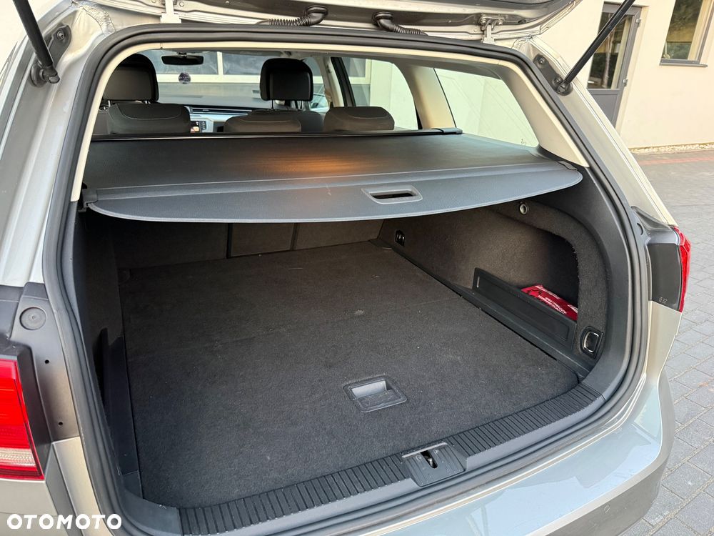 Volkswagen Passat 2.0 TDI BMT Highline DSG7 - 39