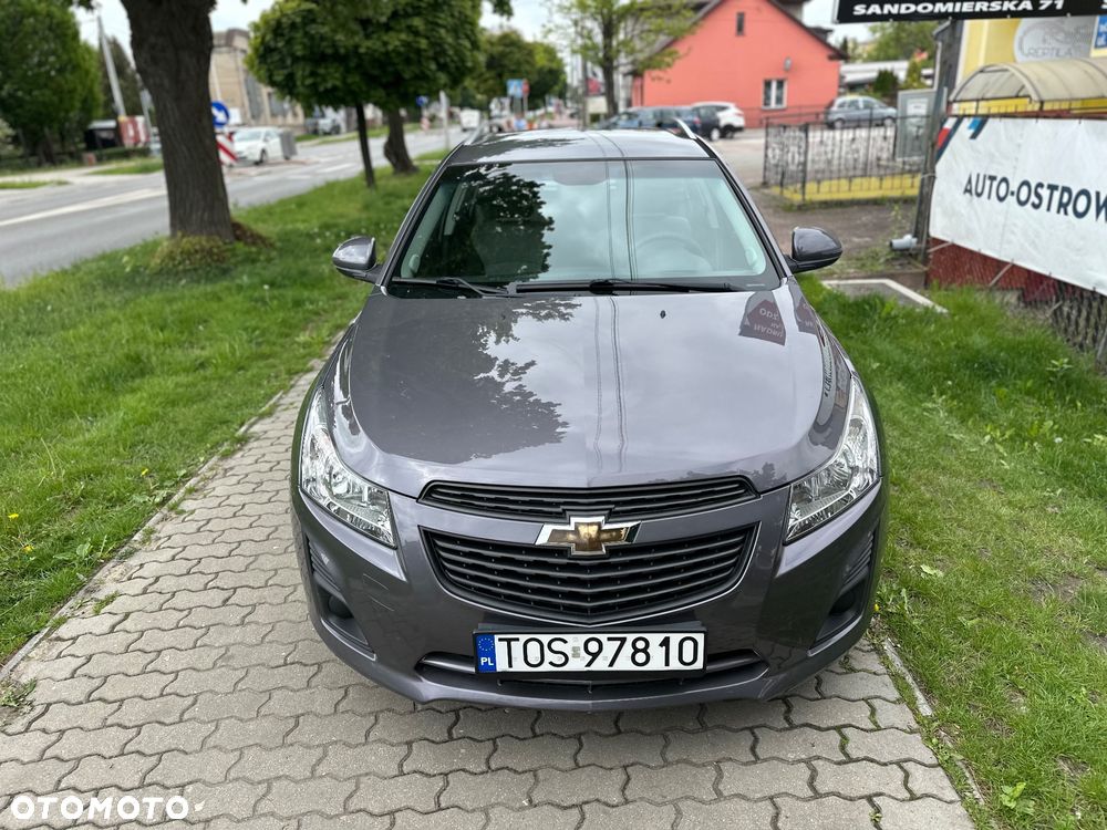 Chevrolet Cruze 1.6 LT - 13
