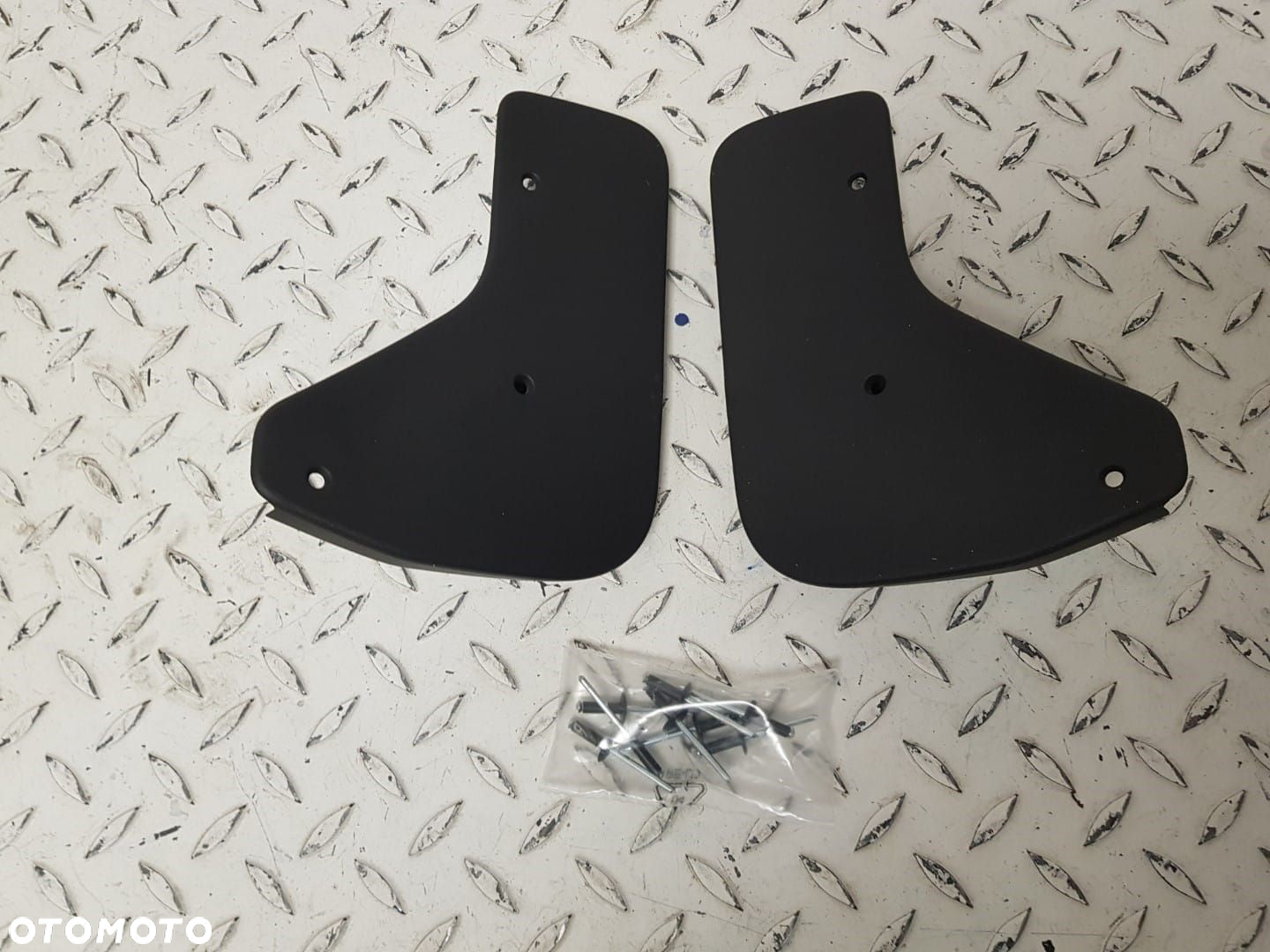 FABRYCZNIE NOWE TYLNE ORYGINALNE CHLAPACZE CITROEN C5X C5 X E43 21-25 1680463980 TYŁ - 3