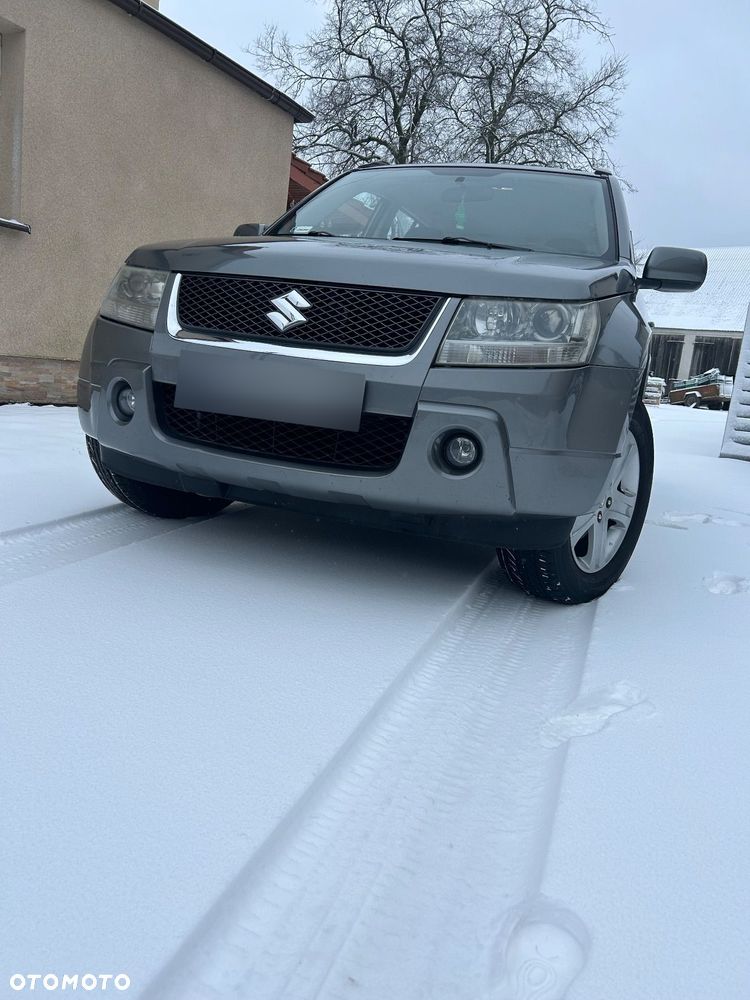 Suzuki Grand Vitara 2.0 - 1