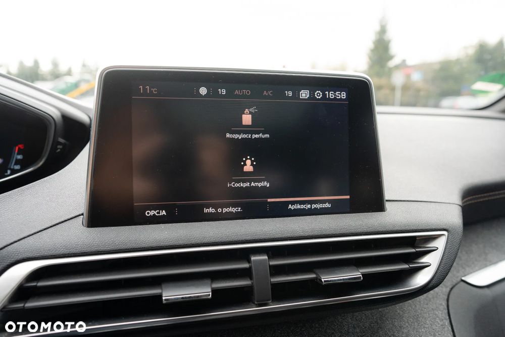 Peugeot 3008 THP 165 EAT6 Stop & Start Allure - 16