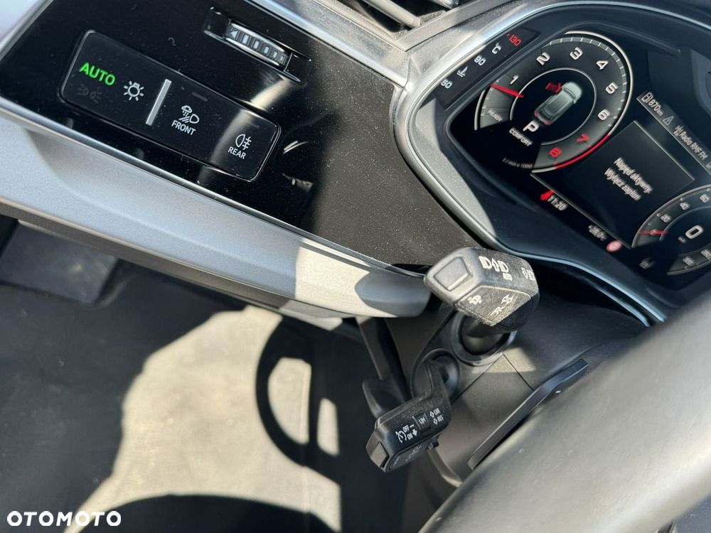 Audi Q8 55 TFSI quattro tiptronic - 19