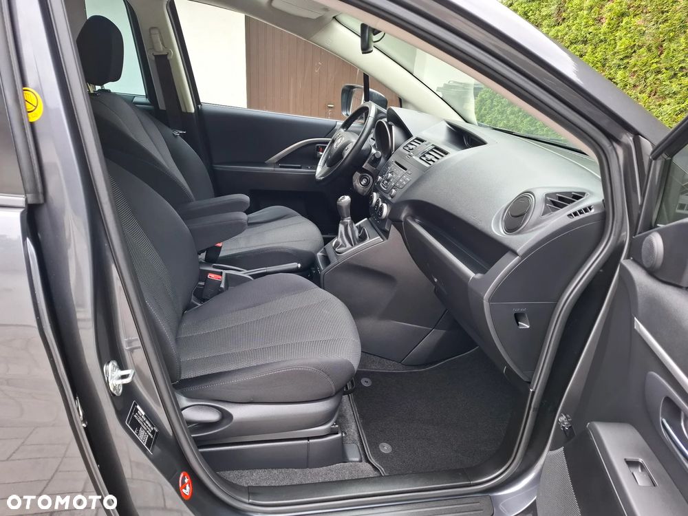 Mazda 5 - 13