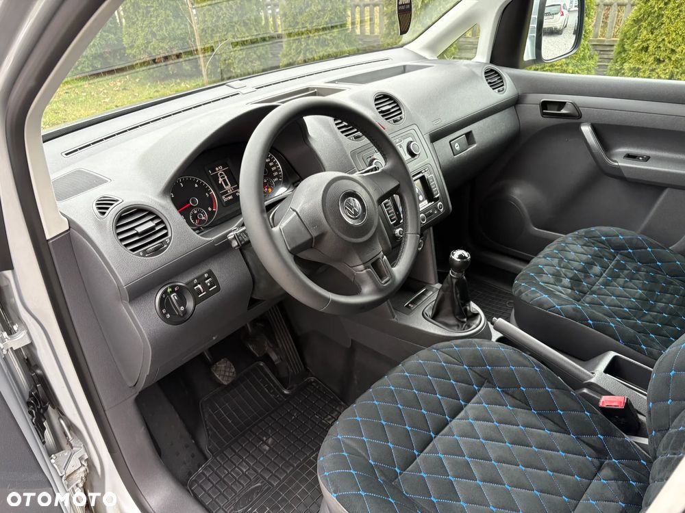 Volkswagen Caddy - 29