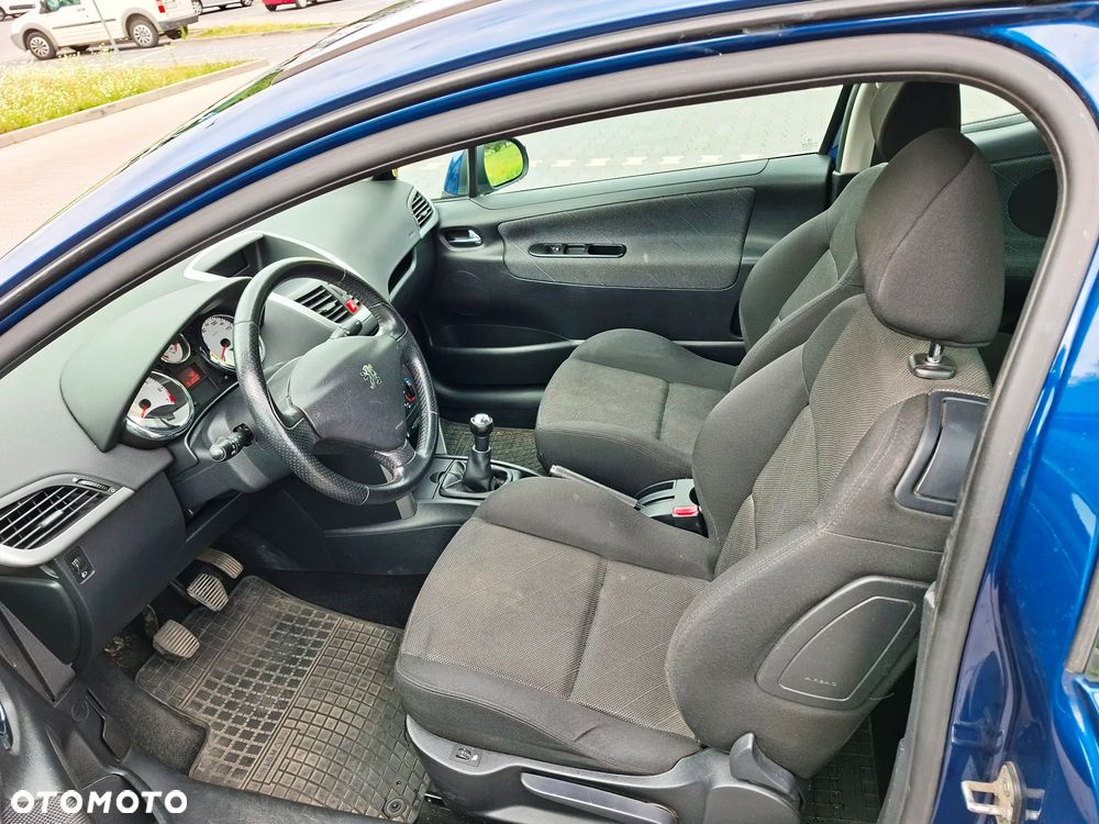 Peugeot 207 1.4 16V Trendy - 8