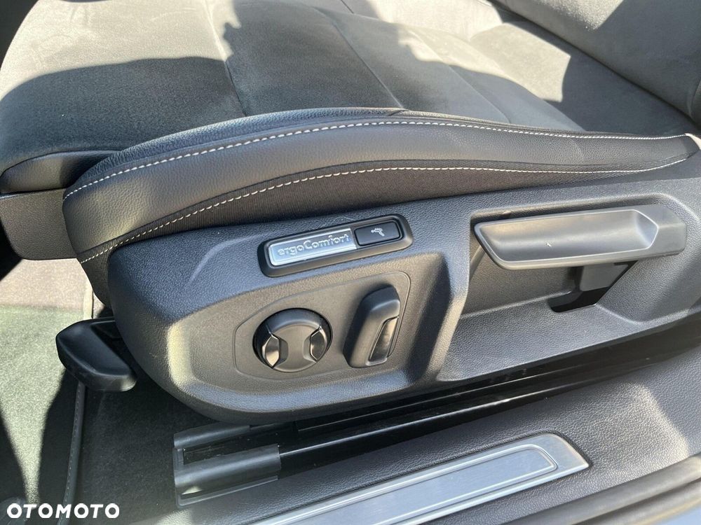 Volkswagen Arteon 2.0 TSI R-Line DSG - 13