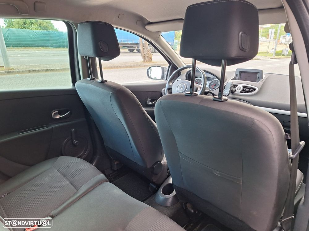 Renault Clio Break 1.5 dCi Dynamique - 10