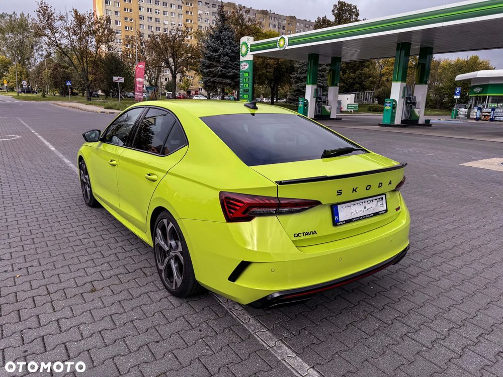 Skoda Octavia 2.0 TSI RS DSG - 9