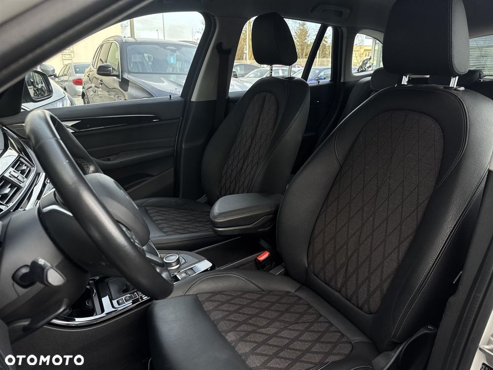 BMW X1 sDrive18i - 21