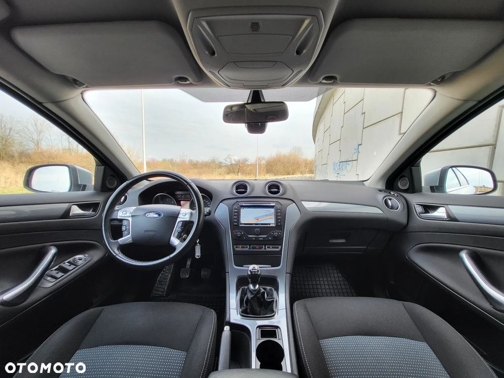 Ford Mondeo - 15