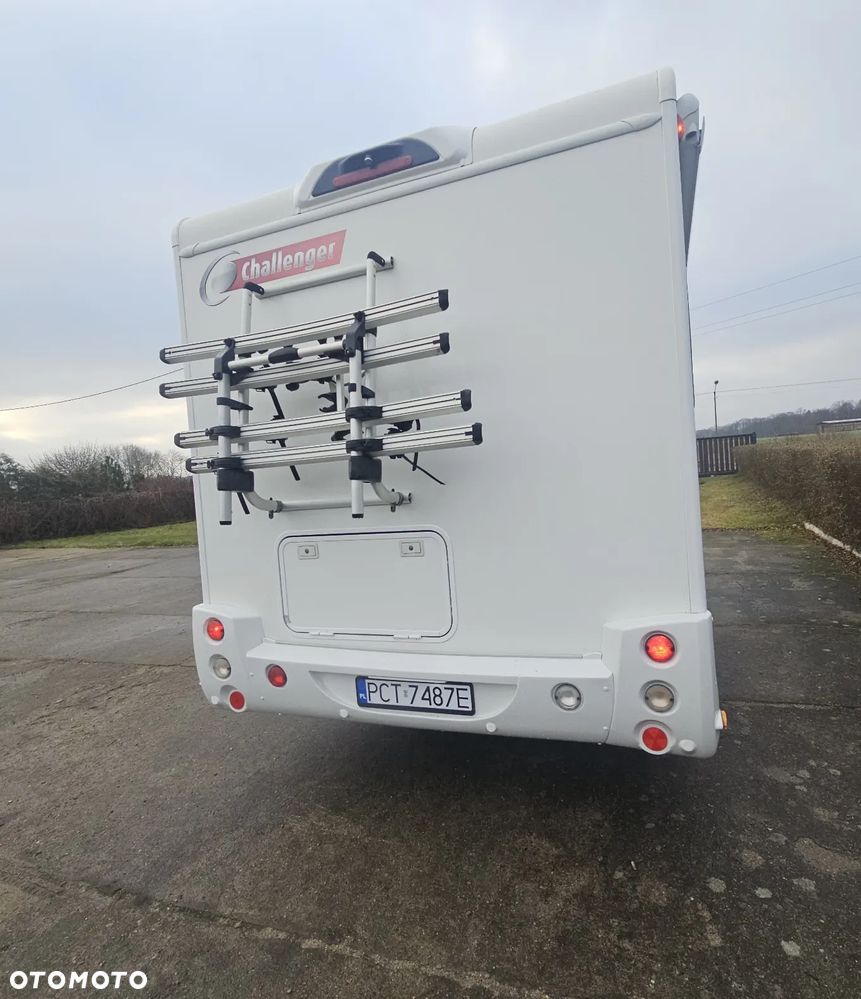 Ford challenger - 12