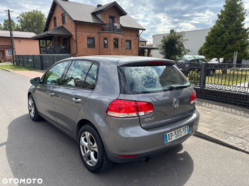 Volkswagen Golf 1.6 TDI DPF BlueMotion Technology Comfortline - 6