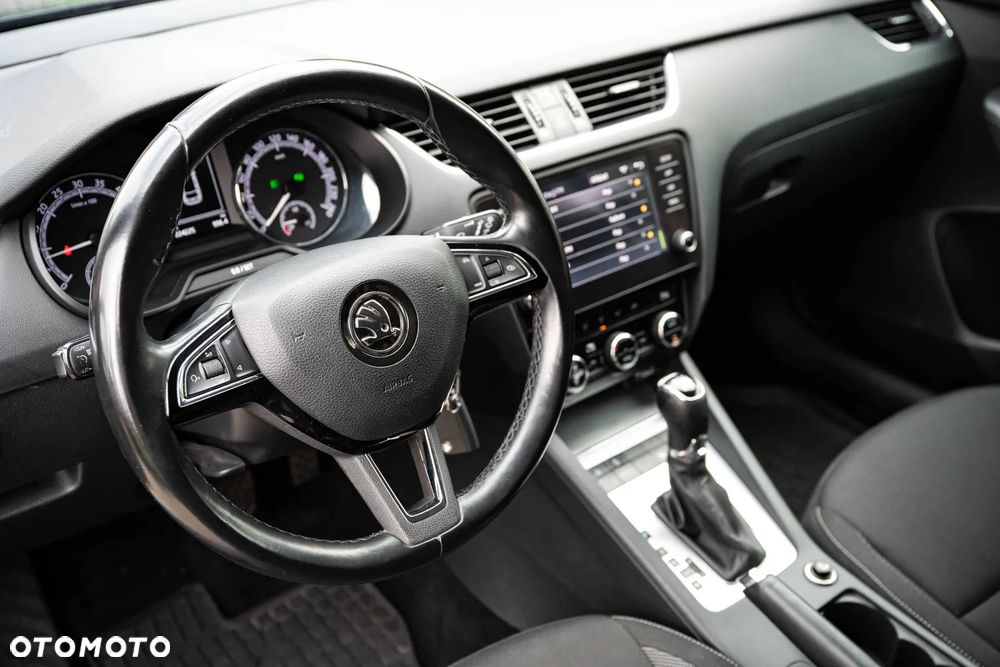 Skoda Octavia 2.0 TDI Clever DSG - 8