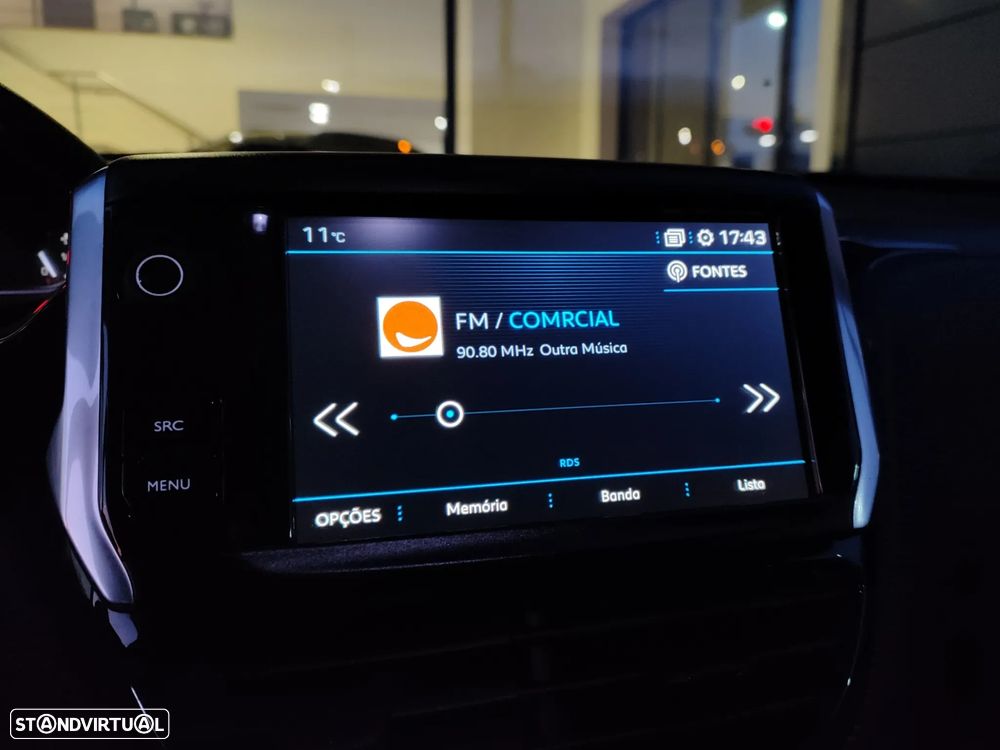 Peugeot 2008 1.2 PureTech Allure EAT6 - 16