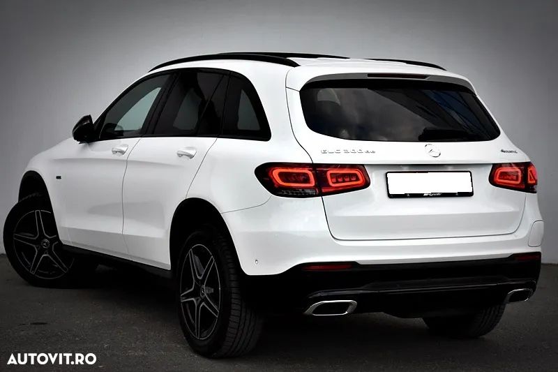 Mercedes-Benz GLC 300 de 4Matic 9G-TRONIC AMG Line - 6