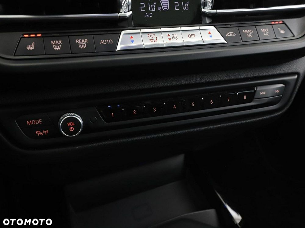 BMW Seria 1 120d xDrive Luxury Line - 35