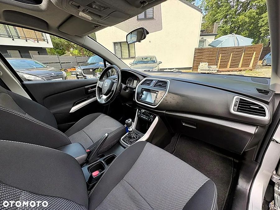 Suzuki SX4 S-Cross 1.6 DDiS Premium - 31