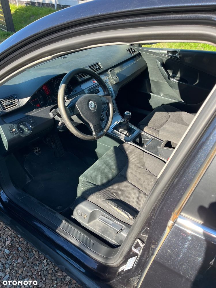 Volkswagen Passat - 8